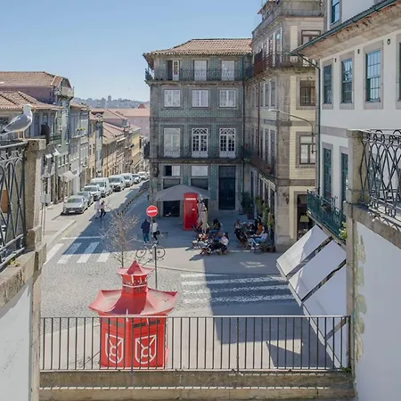 Апартаменты Liiiving In - Cozy & Chic Downtown Порту