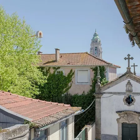 Апартаменты Liiiving In - Cozy & Chic Downtown