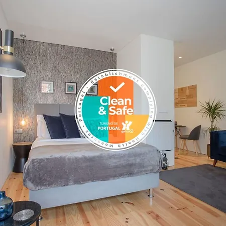 Liiiving In - Cozy & Chic Downtown Apartment Porto