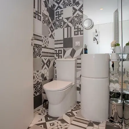 Liiiving In - Cozy & Chic Downtown Porto