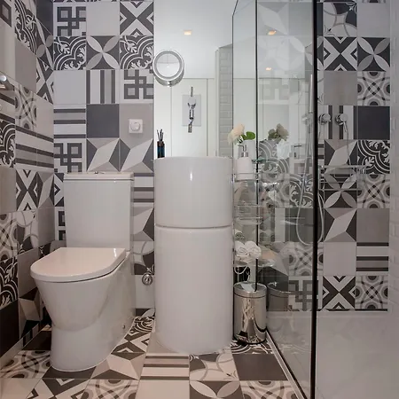 Liiiving In - Cozy & Chic Downtown Διαμέρισμα