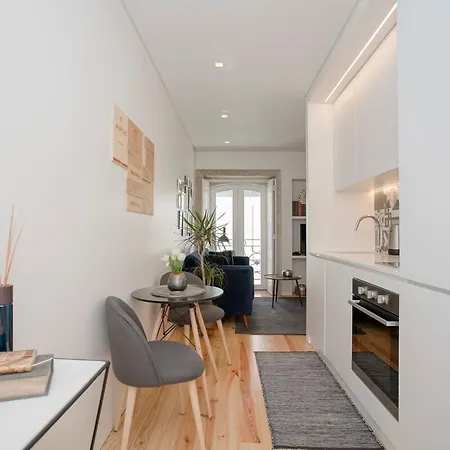 Liiiving In - Cozy & Chic Downtown * Oporto