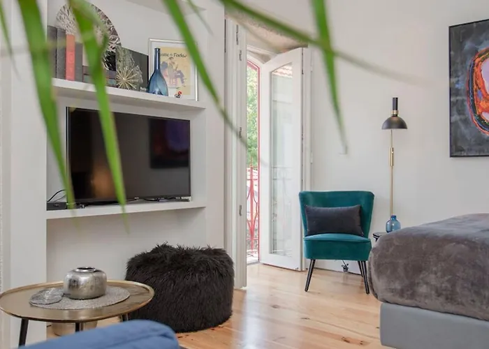 Daire Liiiving In - Cozy & Chic Downtown *