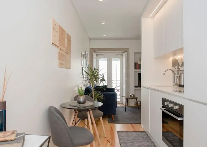 Liiiving In - Cozy & Chic Downtown * Oporto