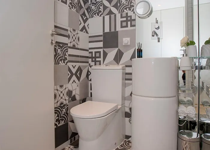 Liiiving In - Cozy & Chic Downtown Porto