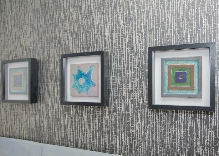 Liiiving In - Cozy & Chic Downtown Daire Porto