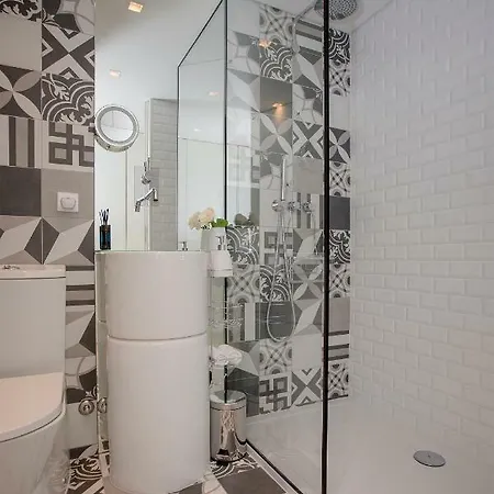 Liiiving In - Cozy & Chic Downtown Apartamento